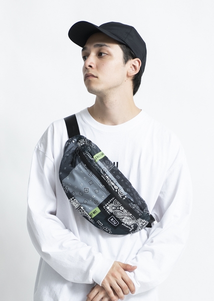 K84_WATERPROOF BODY BAG　2,970円（税込）