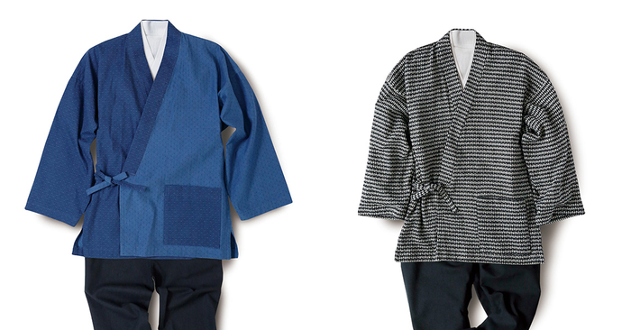 青のトーン違いの作務衣（左）、白と黒の糸で織り模様をいかした作務衣。コチラは上下セット