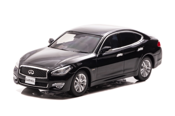 左前:1/43 日産 フーガ ハイブリッド (Y51) 2015 Super Black