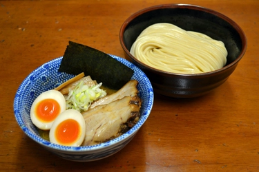 国内最大級のつけ麺イベント“大つけ麺博”で 人気を博した銘店が、半年ごとに入れ替わる 「麺屋 大つけ麺博」 2017年6月2日(金)リニューアルオープン！