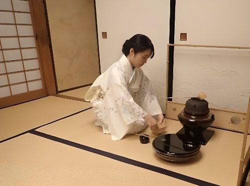 茶会(昨年の様子)