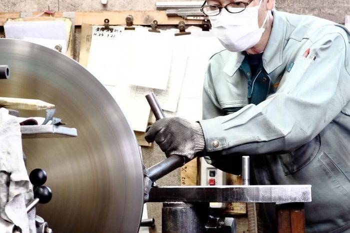 ひとひらしぼり ヘラシボリ製作イメージ