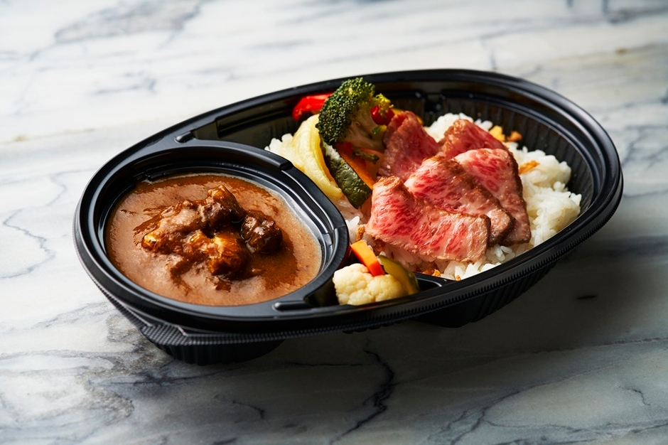 テイクアウト：鳥取和牛のスパイシーカレー ミニッツステーキ添え