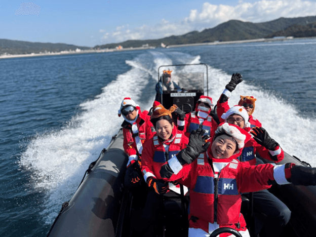 全身サンタで疾走