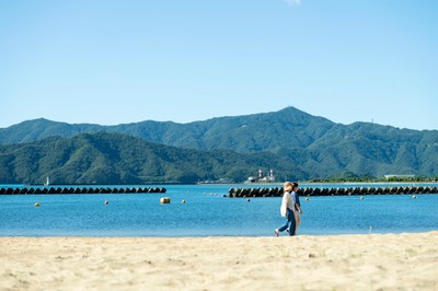 小浜の海辺
