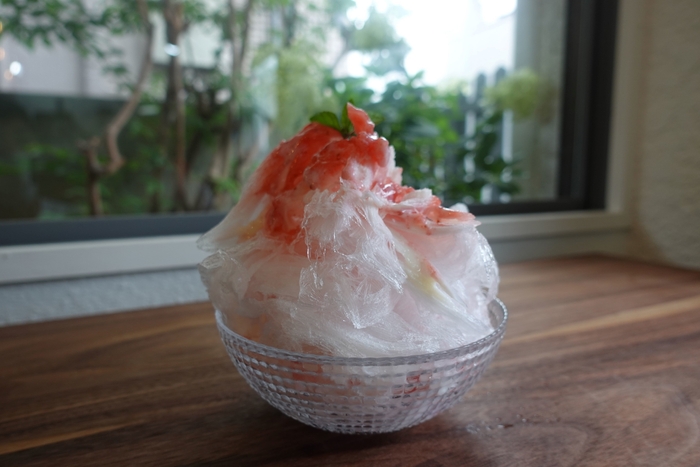ハチミツかき氷 いちごハニーミルク