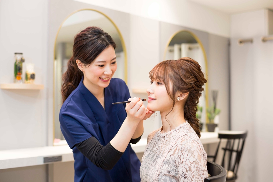 フルメイク2,900円＋税(関東以外2,700円＋税)