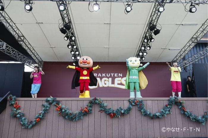 アンパンマンたちが登場するステージ ※2024年の様子