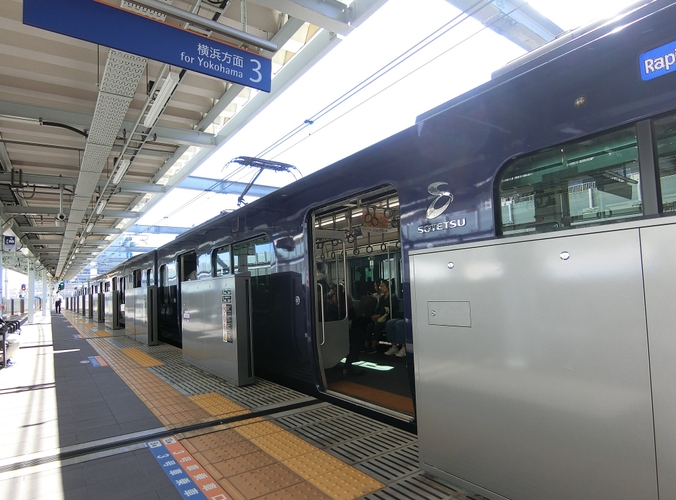 星川駅 ホームドア