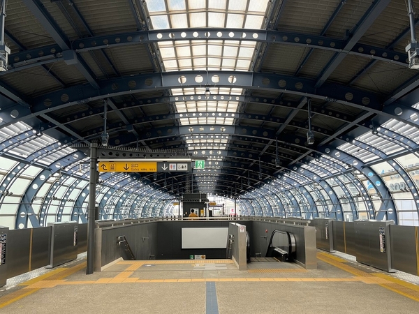 リニューアルしたゆめが丘駅ホーム