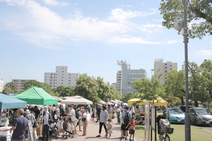 湊川公園手しごと市 風景(1)