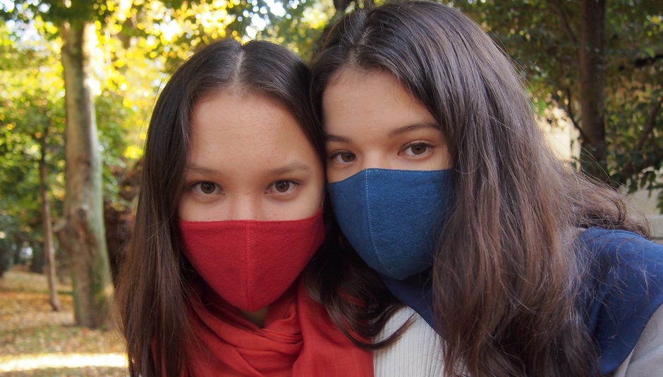 マスクとストールコーディネイト例(藍と茜)