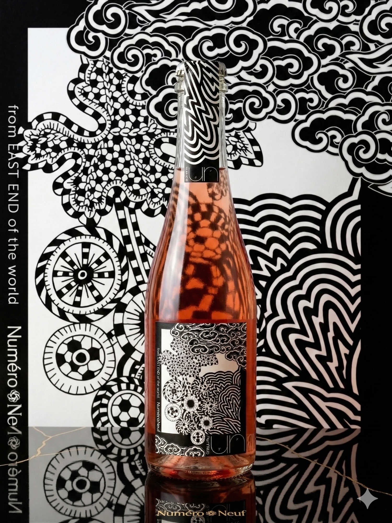 日本ワインを飲むアートピースへ。五ツ星ホテル採用の「Numéro Neuf」が、着物デザイナー斉藤上太郎氏と贈る新作『Numéro Usubeni NV』をMakuakeにて先行発表