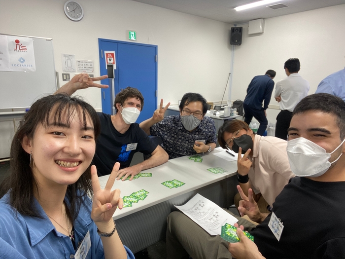 さまざまな国籍の学生による懇親会