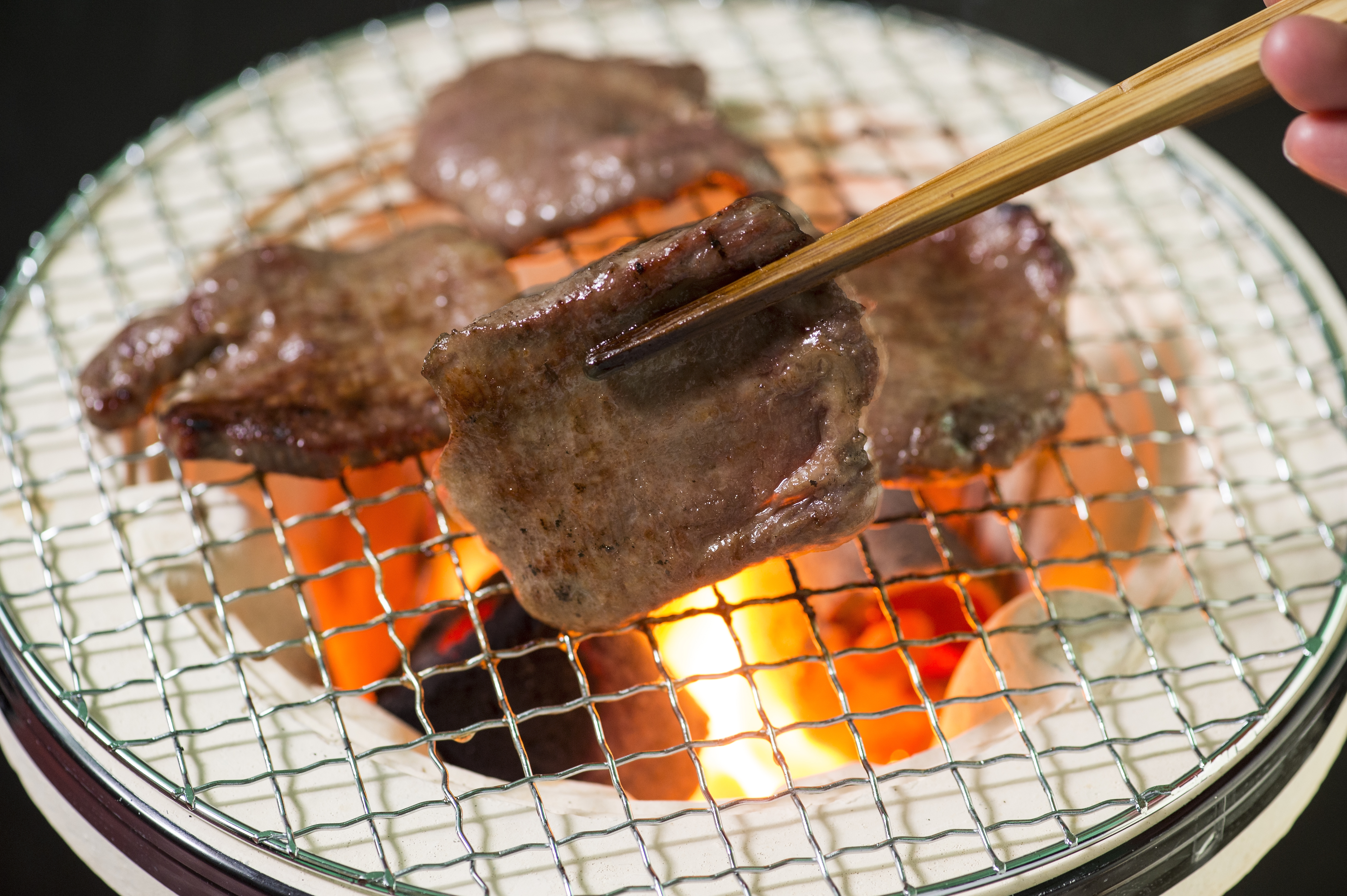 おうちで仙台名物牛たんと牡蠣が楽しめる、五光食品オンラインストアがリニューアル