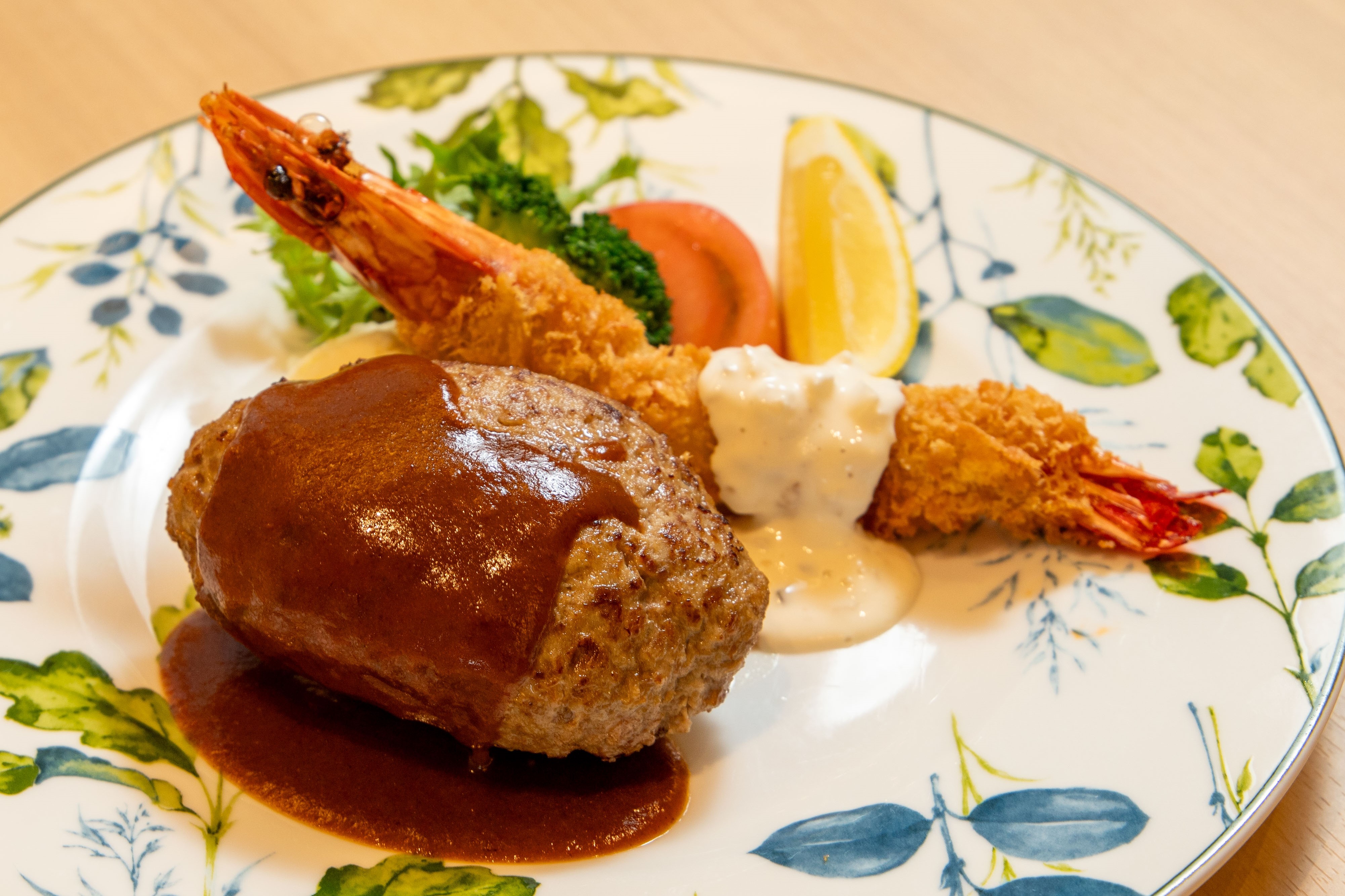 淡路島の豊かな食材が集まったシーサイドモール「Ladybird Road」「和食 京ばんざい」「洋食屋Donna」新作メニュー11月20日提供開始