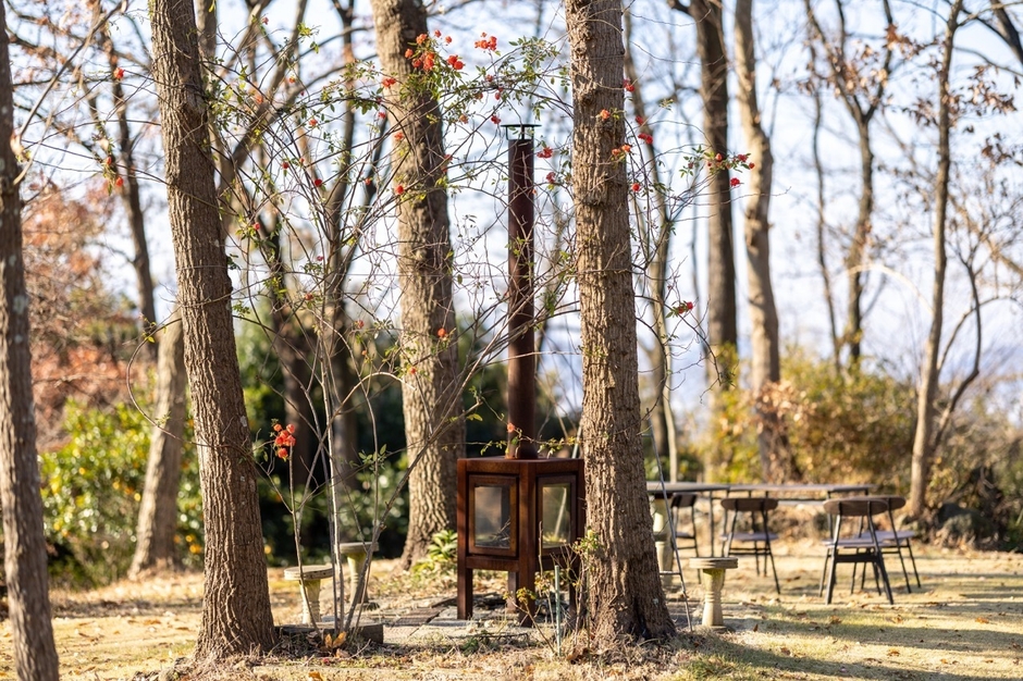施設内にあるアウトドアストーブ