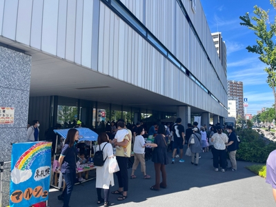 園内と園前で開催します！