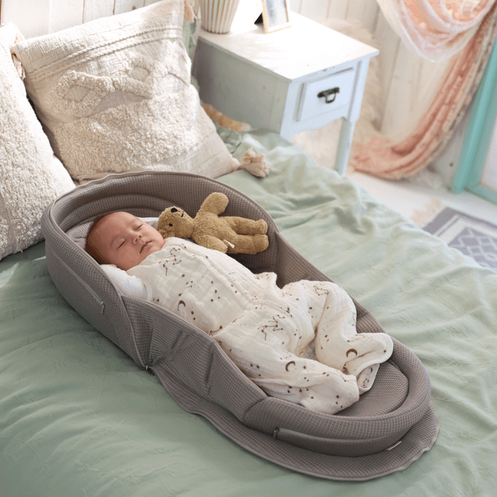 ベッド使用イメージ(赤ちゃん睡眠中)