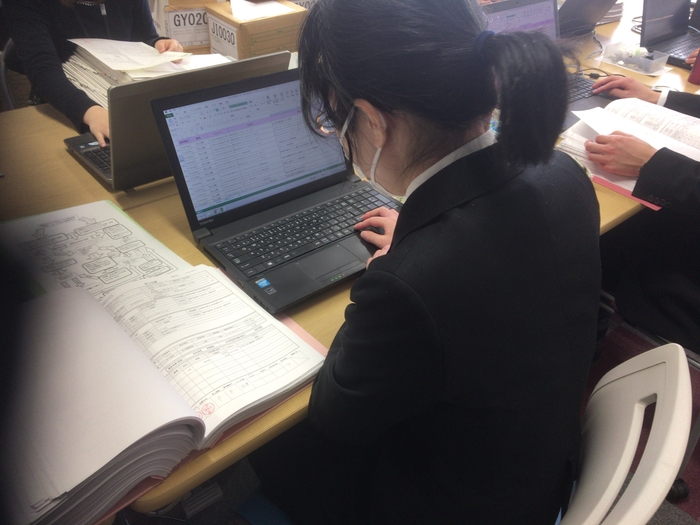 事業所内　作業風景(2)