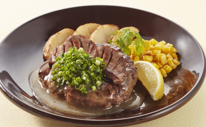 和牛の旨み!豪州産プレミアムビーフ100%ハンバーグ&牛たん焼き<さっぱりねぎ塩だれ>