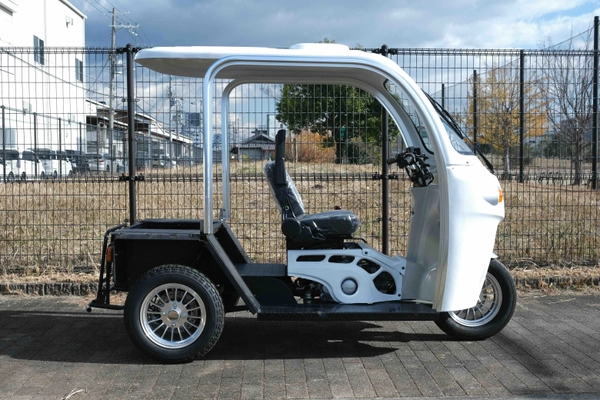 話題のトライク、APtrikes125をベースにした 新たなモデルが登場！ 移動型店舗車両にもなるビジネスモデル、 ST TRIKES125が大阪モーターサイクルショー2025で デビューします！