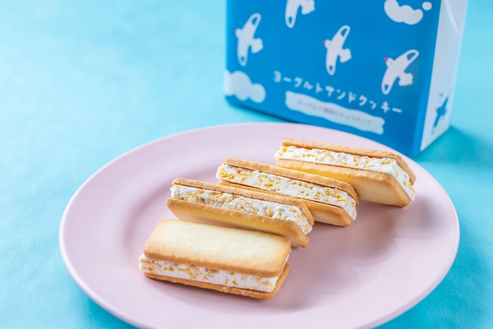 ヨーグルトサンドクッキー 4個 780円/10個 1,740円