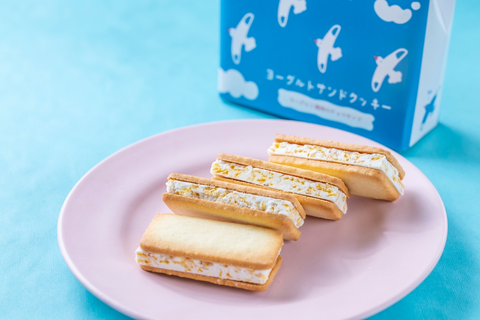 ヨーグルトサンドクッキー 4個 780円／10個 1,740円