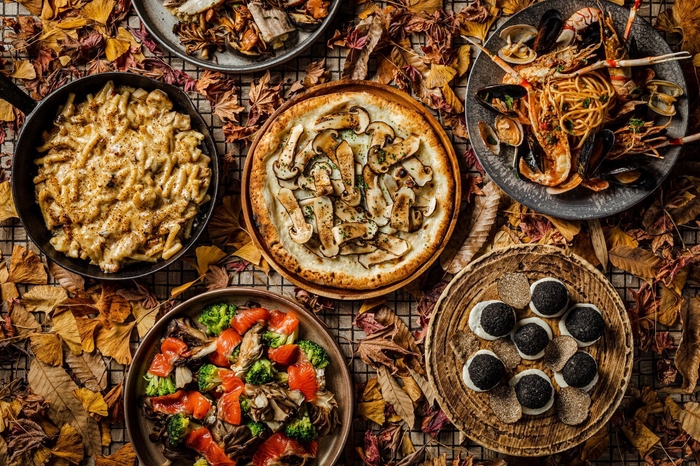 松茸香るピッツァを始めとしたブッフェ