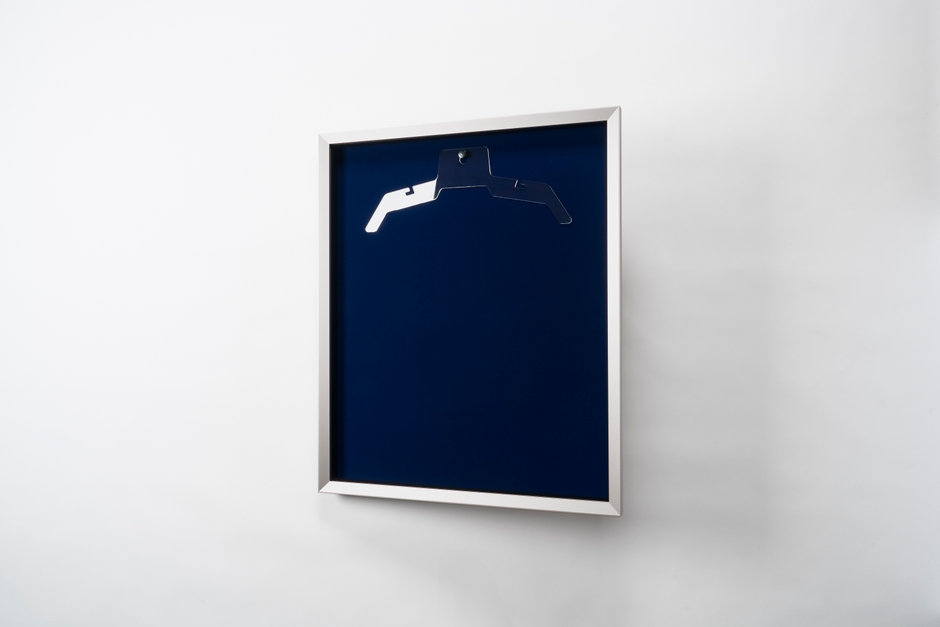 寄贈ユニフォーム額　