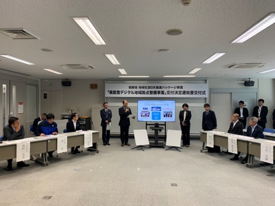 ＜4市町首長への説明の様子＞
