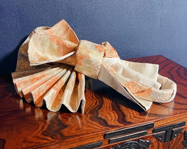 ワークショップ作品：華扇（はなおうぎ）