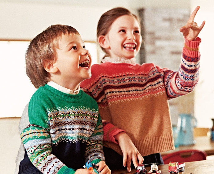 セーター (95~130㎝)13,200円、(140~160㎝)15,400円(全て税込)