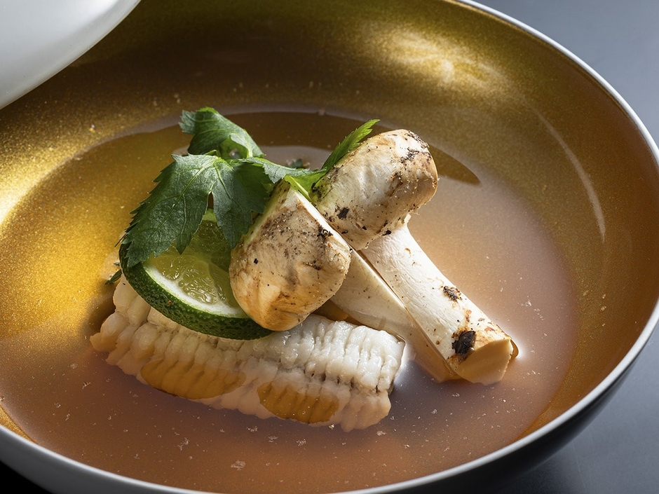 香り立つ松茸、滋味あふれる旬の膳［一例］