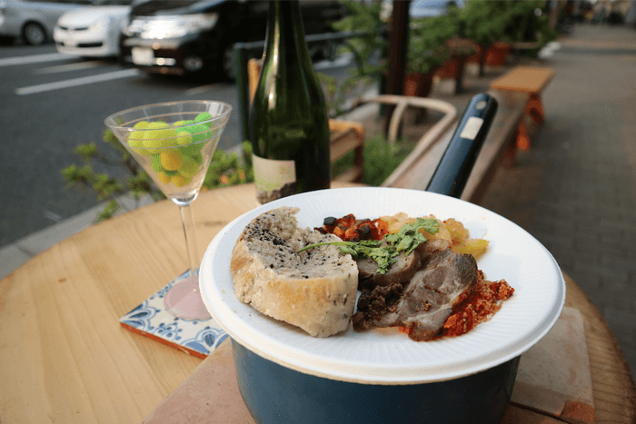 飲食ともに豊富です