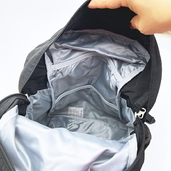 スヌーピーのパッカブルバッグ