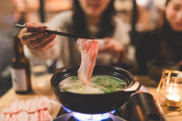 オシャレなこたつテラスで味わうお肉のお鍋料理 『こたつテラス de しゃぶしゃぶプラン』を1/5提供開始！