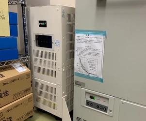 土浦市の新型コロナウイルスワクチン保管用フリーザーに 無停電電源装置を導入　 ～ 停電時に15時間継続運転が可能 ～