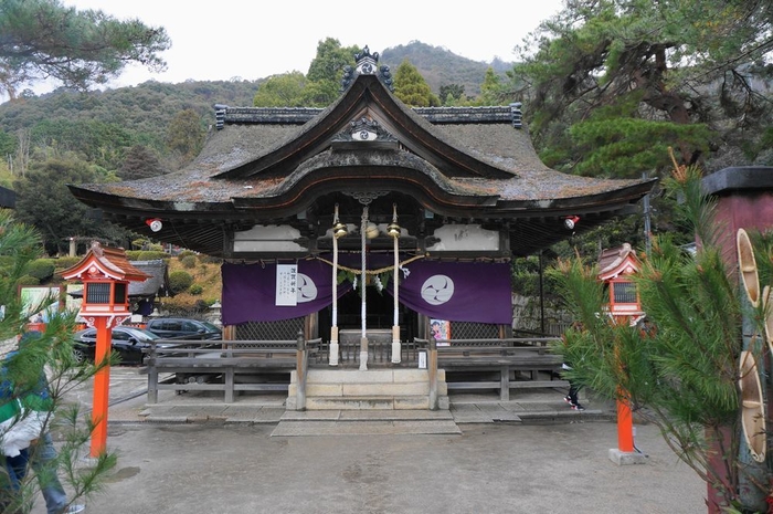 白鬚神社拝殿