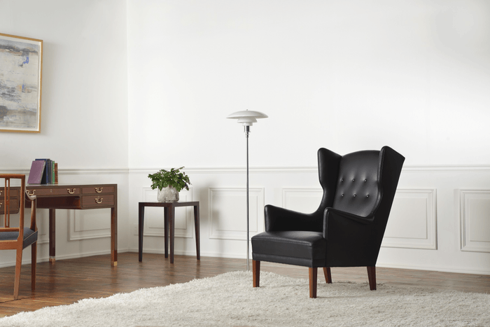 Kitani東京ショールーム/椅子「ウィングバックチェア JK-09」