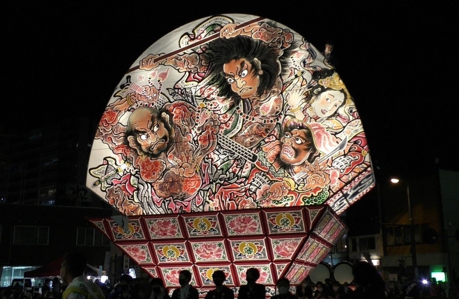 弘前市役所ねぷた 運行の様子