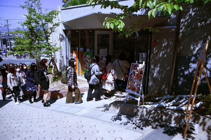 4月28日~5月21日に開催された企画第2弾「Happy Elements作品展」