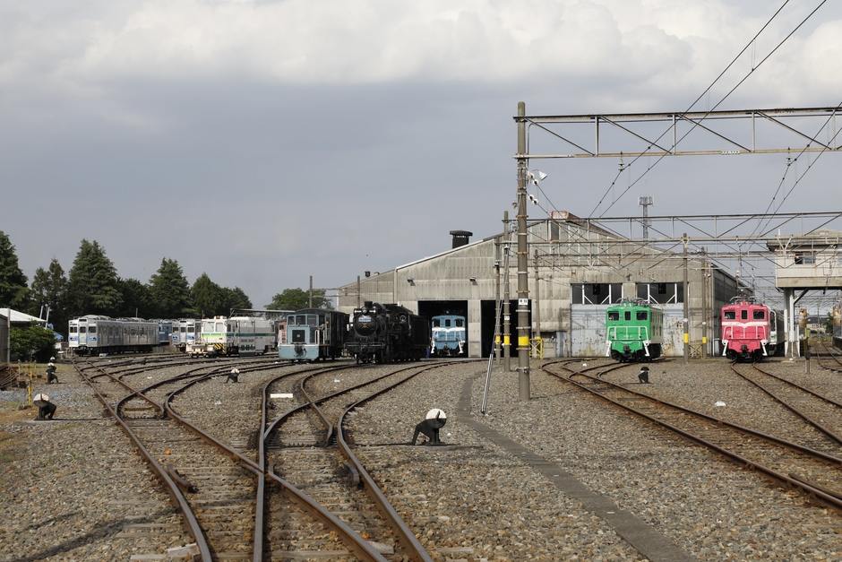 広瀬川原車両基地