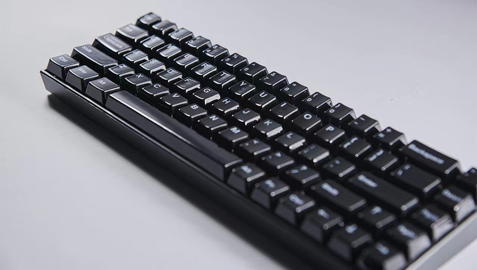 新体験、セラミック製キーキャップ“Cerakey”が Makuakeにて日本初正規 