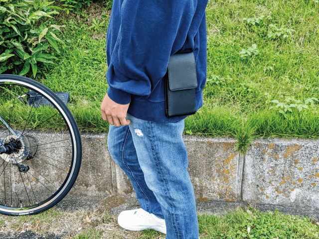 ワイヤレスモバイルバッテリー付2wayスマホポーチ07