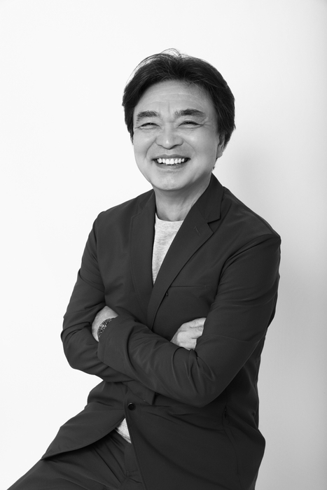 プロデューサー小峰昭弘氏