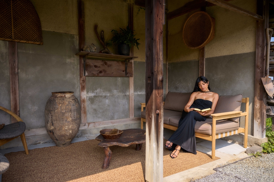 ローラさんスタイリング監修のラウンジ