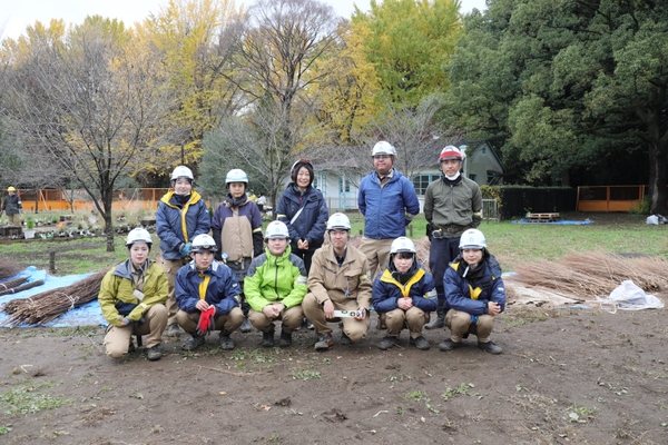 西武造園株式会社　集合写真