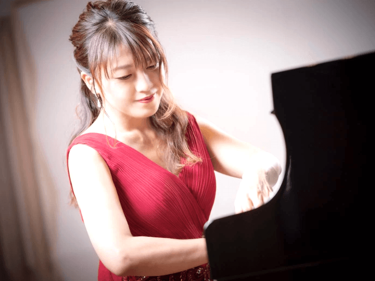 開催期間中ピアニスト今村さつきによる生演奏も