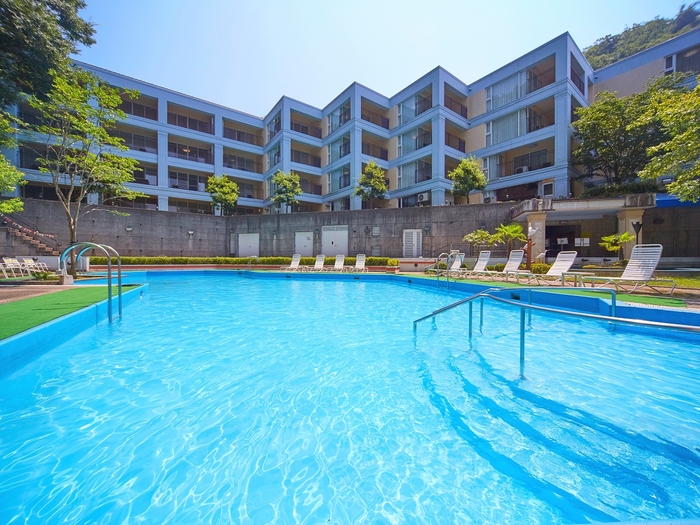 プール(夏季限定)